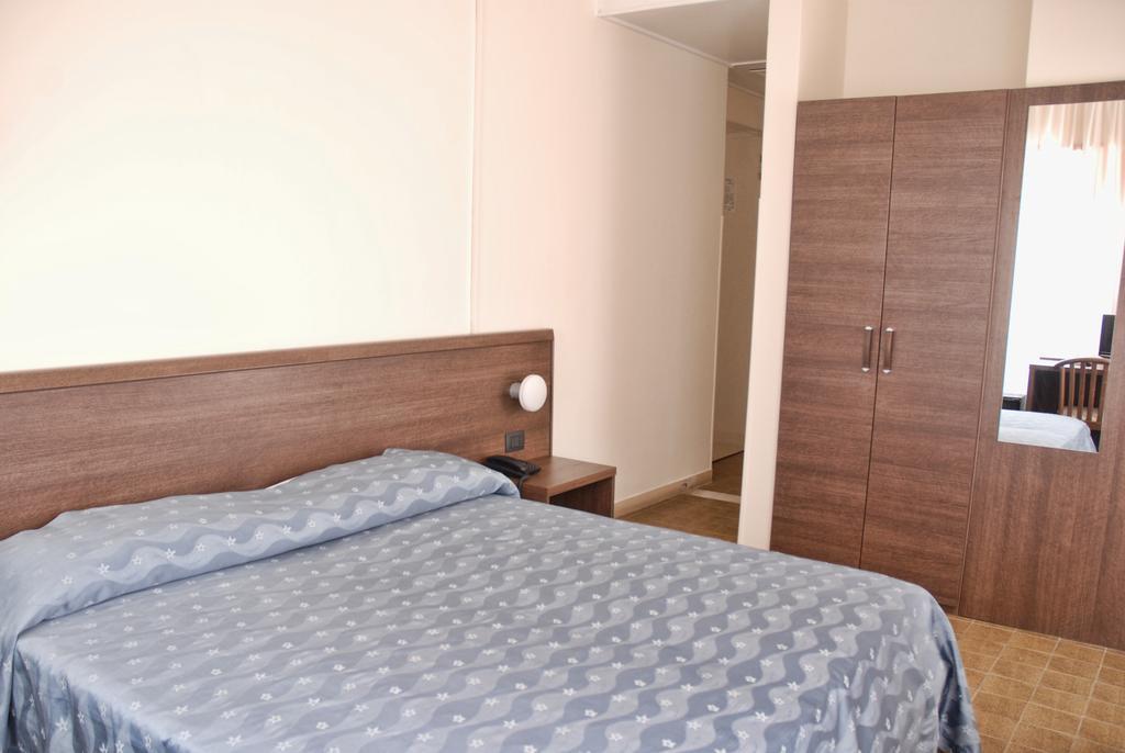 Hotel Scacciapensieri نيتّونو المظهر الخارجي الصورة