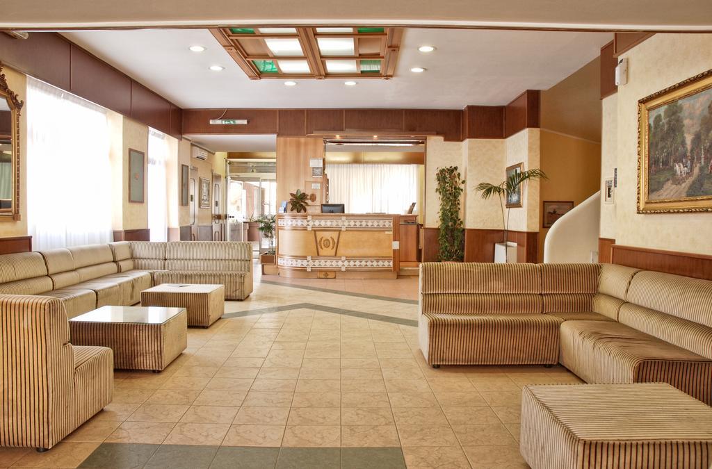 Hotel Scacciapensieri نيتّونو المظهر الخارجي الصورة