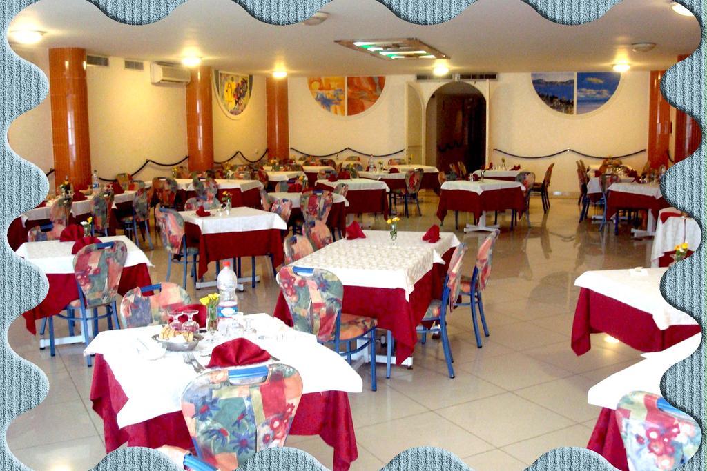 Hotel Scacciapensieri نيتّونو المظهر الخارجي الصورة