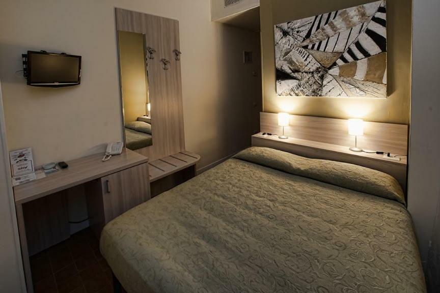 Hotel Scacciapensieri نيتّونو المظهر الخارجي الصورة
