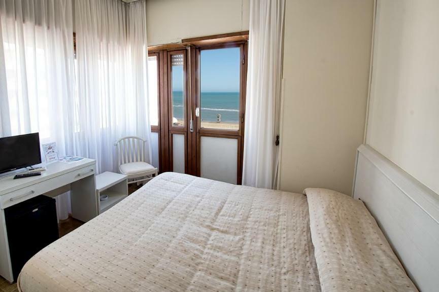 Hotel Scacciapensieri نيتّونو المظهر الخارجي الصورة