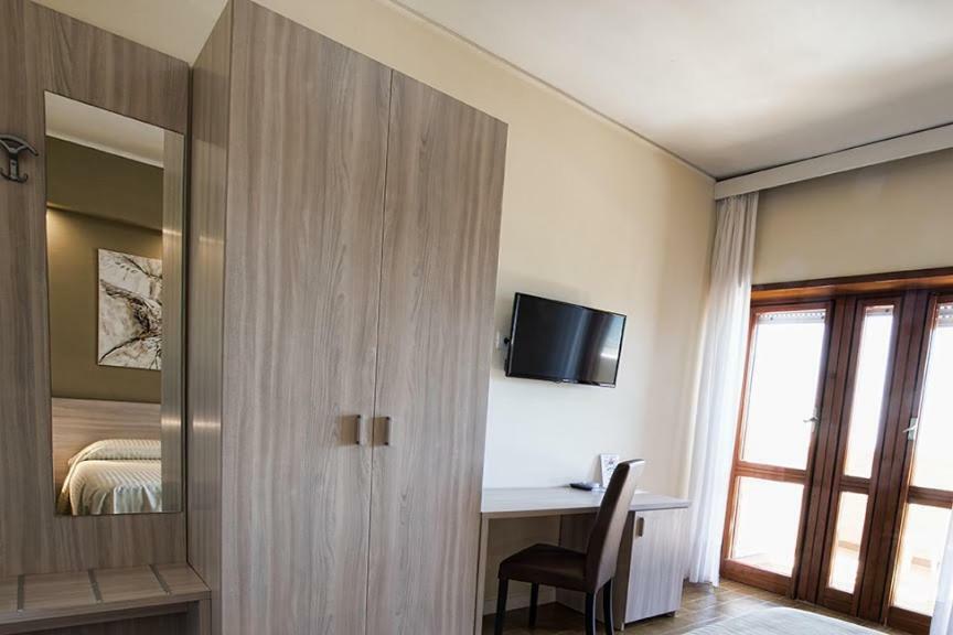 Hotel Scacciapensieri نيتّونو المظهر الخارجي الصورة