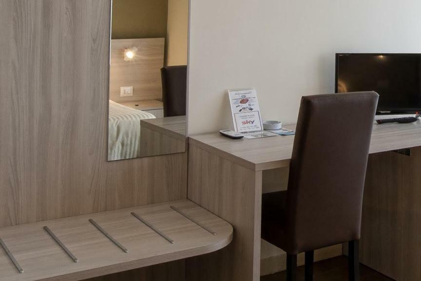 Hotel Scacciapensieri نيتّونو المظهر الخارجي الصورة