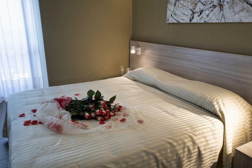 Hotel Scacciapensieri نيتّونو المظهر الخارجي الصورة