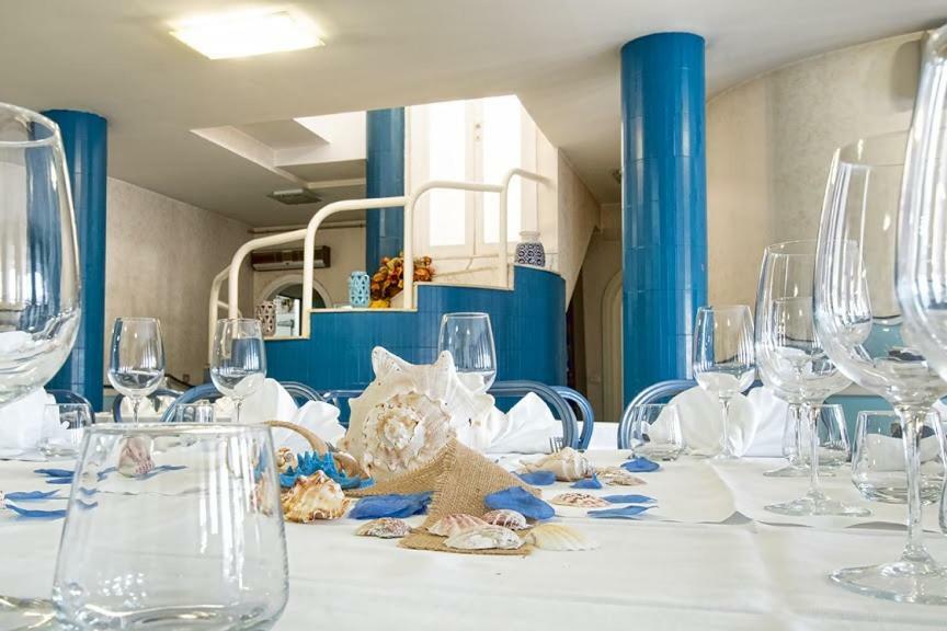Hotel Scacciapensieri نيتّونو المظهر الخارجي الصورة