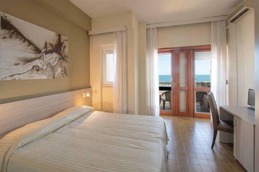 Hotel Scacciapensieri نيتّونو المظهر الخارجي الصورة
