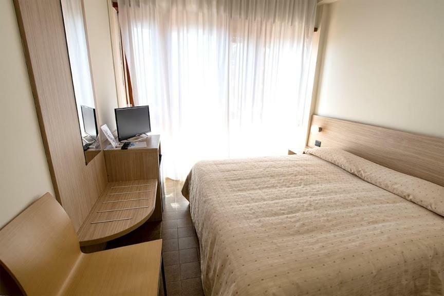 Hotel Scacciapensieri نيتّونو المظهر الخارجي الصورة